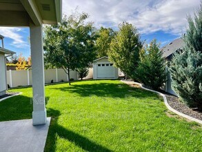 9200 W Avalanche Ct in Boise, ID - Building Photo - Building Photo