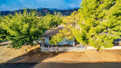 112 Parkway in Wofford Heights, CA - Building Photo - Building Photo