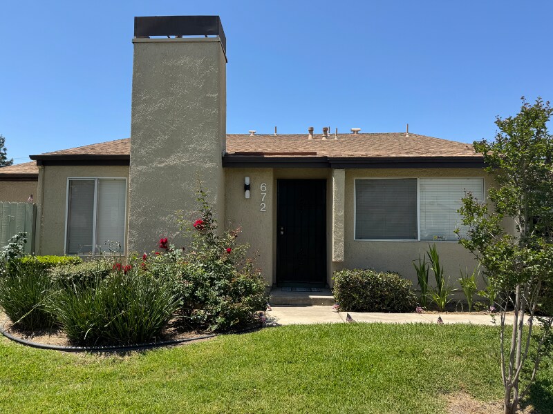 672 Parkview Dr in Lake Elsinore, CA - Building Photo
