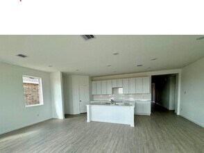 9311 Golden Dorado Ln in Baytown, TX - Building Photo - Building Photo
