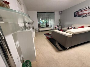 7420 NW 18th St in Margate, FL - Building Photo - Building Photo