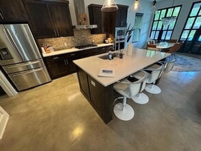 510 Krebs Ln in Austin, TX - Building Photo - Building Photo