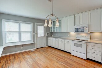 1306 Henning Ave in Evansville, IN - Foto de edificio - Building Photo