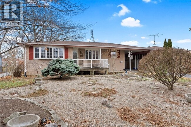 225 Fort St in Amherstburg, ON - Building Photo - Building Photo