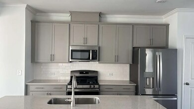 808 Basswood Gln Trl in Knightdale, NC - Building Photo - Building Photo