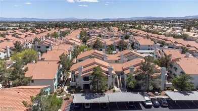 7905 Idledale Ct in Las Vegas, NV - Building Photo - Building Photo