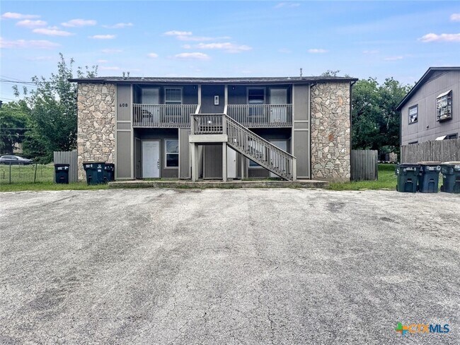 608 Bracewood Cir in San Marcos, TX - Building Photo - Building Photo