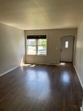 1904 Goff Ave, Unit 1904 in Eau Claire, WI - Building Photo - Building Photo