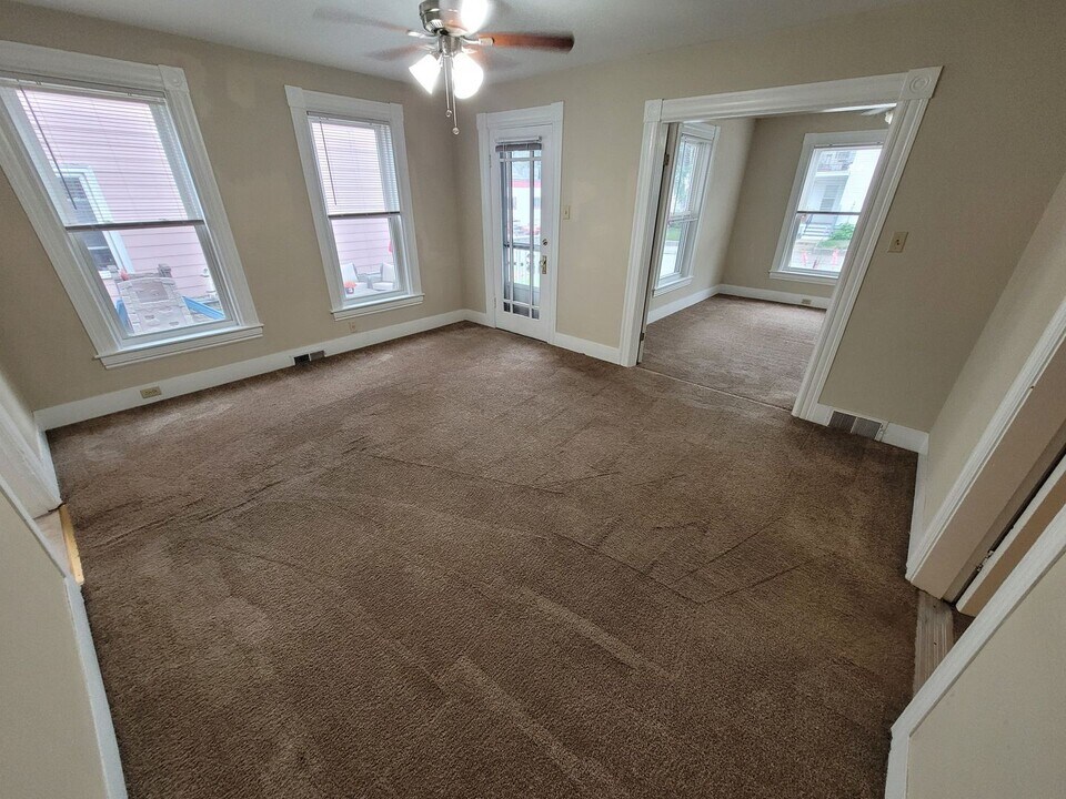 39 Bremer St in Manchester, NH - Building Photo