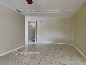 203 Donatello Dr in Brandon, FL - Building Photo - Building Photo