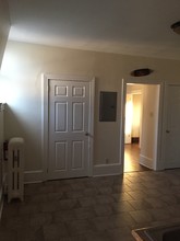 29 N Hanover St, Unit 1 in Pottstown, PA - Foto de edificio - Building Photo