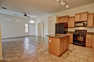 2725 E Mine Creek Rd-Unit -1196 in Phoenix, AZ - Building Photo - Building Photo