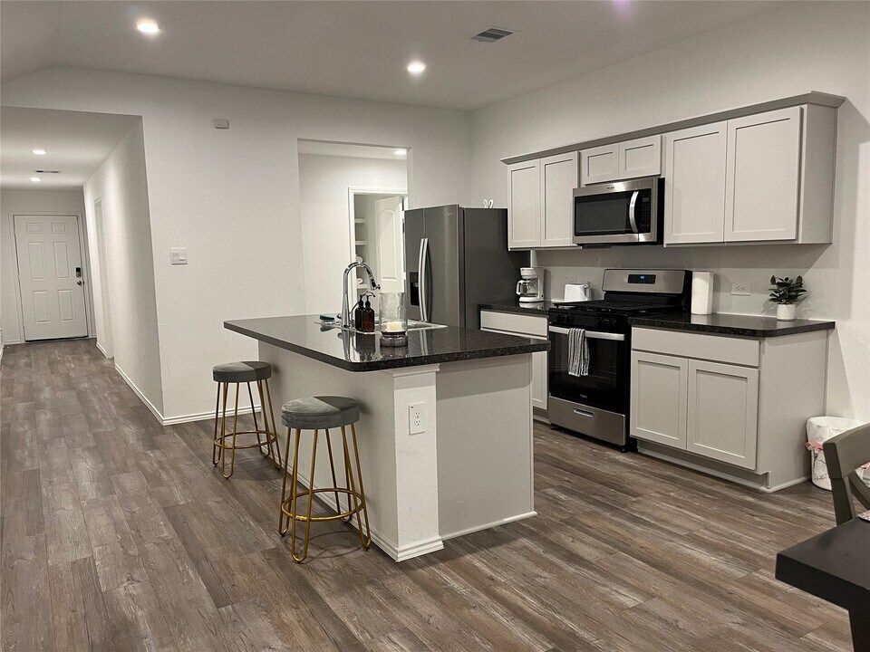 5446 Wyndham Rdg Ln in Spring, TX - Building Photo