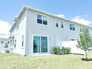 519 Rivergrass St in Port St. Lucie, FL - Building Photo - Building Photo