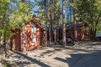 41935 Switzerland Dr in Big Bear Lake, CA - Building Photo - Building Photo