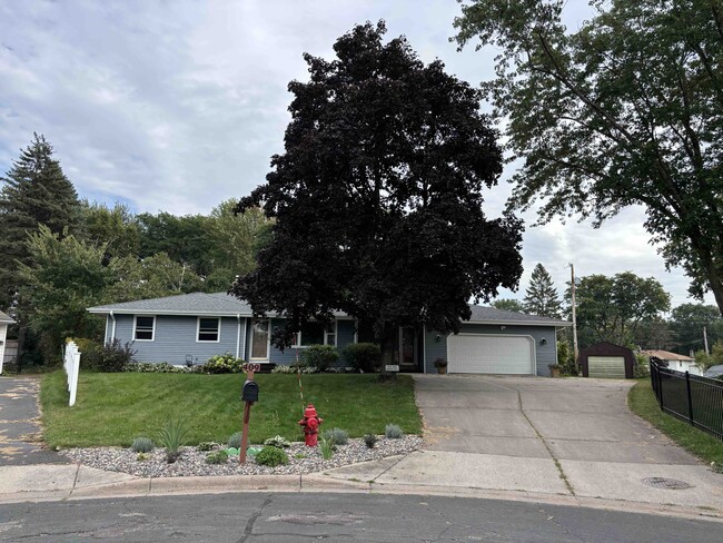 property at 409 Meadow Ct