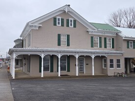 311 N Market St, Unit A in Selinsgrove, PA - Building Photo