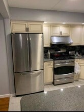315 E Mt Eden Ave, Unit Apt 1 in Bronx, NY - Foto de edificio - Building Photo