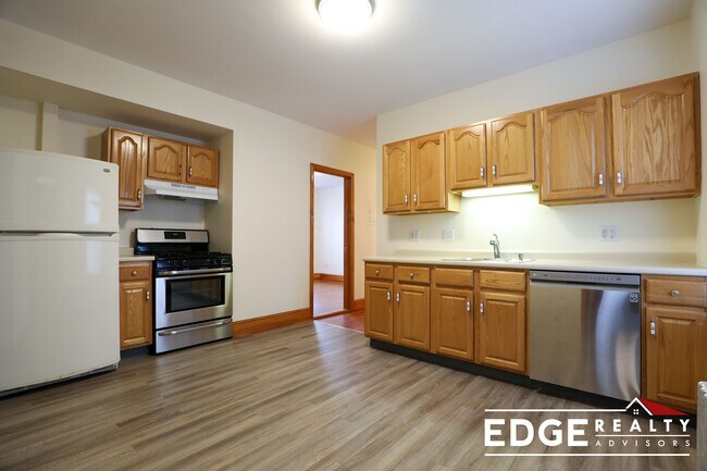 12 Montcalm Ave, Unit 3