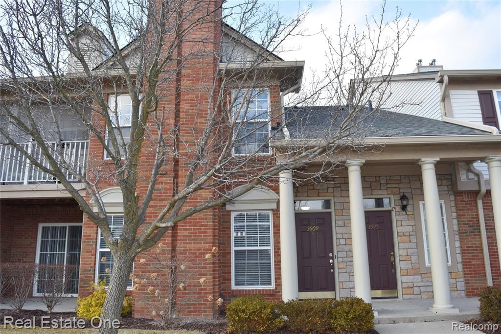 3609 Tremonte Cir in Oakland Township, MI - Building Photo