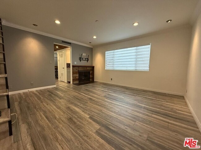 1043 Thompson Ave in Glendale, CA - Building Photo - Building Photo