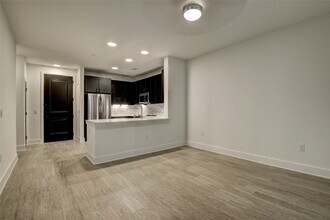 6400 Washington Ave in Houston, TX - Building Photo - Building Photo