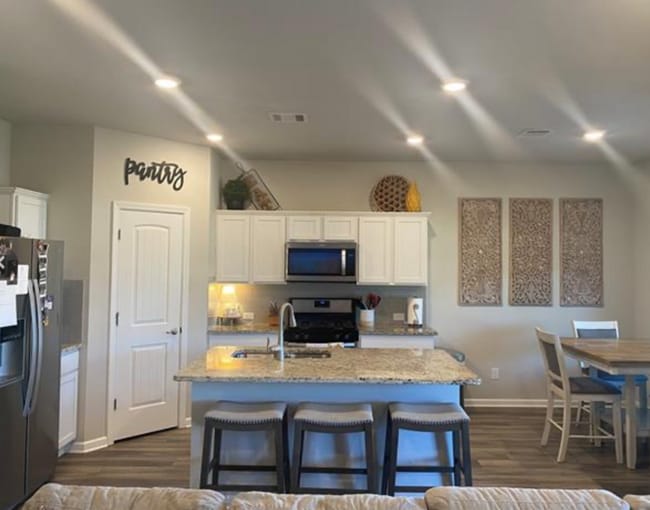 40313 Sedgwick Ln in Ponchatoula, LA - Foto de edificio - Building Photo