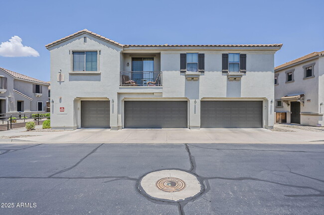 3022 E Donner Dr in Phoenix, AZ - Building Photo - Building Photo