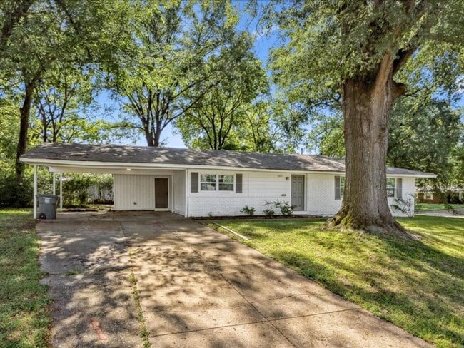 3804 Charles Dr in Memphis, TN - Building Photo - Building Photo