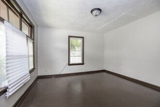 9005 Union in Cleveland, OH - Building Photo - Building Photo