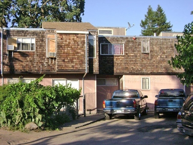 Oak Springs Apartments in Sonoma, CA - Building Photo