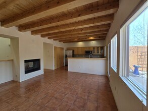 613 Avenida Celaya in Santa Fe, NM - Building Photo - Building Photo