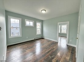 534 S 20th St in Newark, NJ - Building Photo