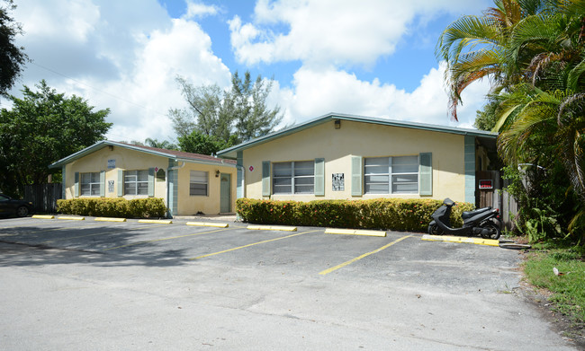 1430 SW 4th Ave in Fort Lauderdale, FL - Foto de edificio - Building Photo