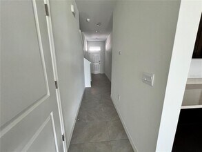 137 Mangrove Shade Cir in Apollo Beach, FL - Building Photo - Building Photo