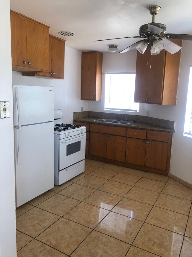 4727 St Elmo Dr Rentals in Los Angeles, CA