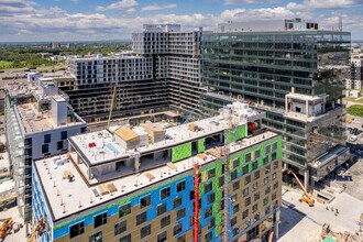 Waltz in Laval, QC - Building Photo - Building Photo