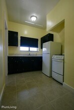 131 S Ave 63 in Los Angeles, CA - Building Photo - Building Photo