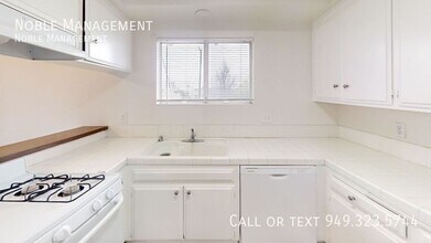 2721 E Almond Ave in Orange, CA - Building Photo - Building Photo