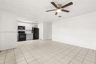 28145 SW 142nd Ct in Homestead, FL - Building Photo - Building Photo