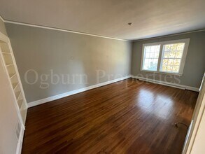 202 N Hawthorne Rd in Winston-Salem, NC - Building Photo - Building Photo