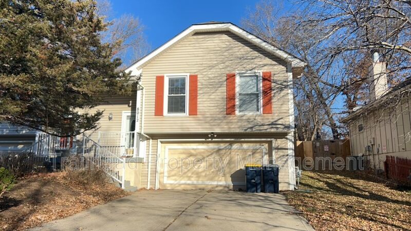 8012 NW 79th Terrace in Kansas City, MO - Building Photo