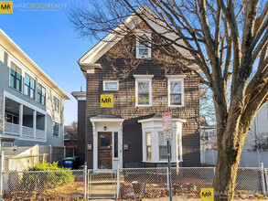 16 Newbury St in Somerville, MA - Building Photo - Building Photo