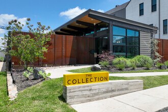 The Collection Townhomes in Dallas, TX - Foto de edificio - Building Photo