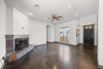 3013 S 5th St in Austin, TX - Building Photo - Building Photo