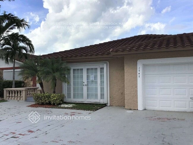 1747 SW 136th Pl