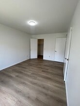1735 N Willow Woods Dr in Anaheim, CA - Building Photo - Building Photo