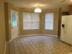 4021 New Grange Cir in Clarksville, TN - Building Photo - Building Photo