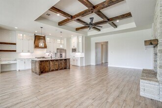 1221 Crown Valley Dr in Willow Park, TX - Building Photo - Building Photo