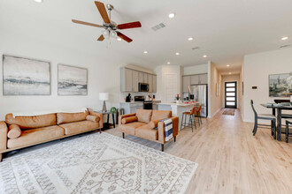 421 Black Alder St in Georgetown, TX - Building Photo - Building Photo